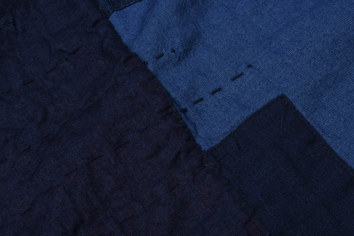 BLUE BLUE JAPAN INDIGO PATCHED BLANKET - Image 5