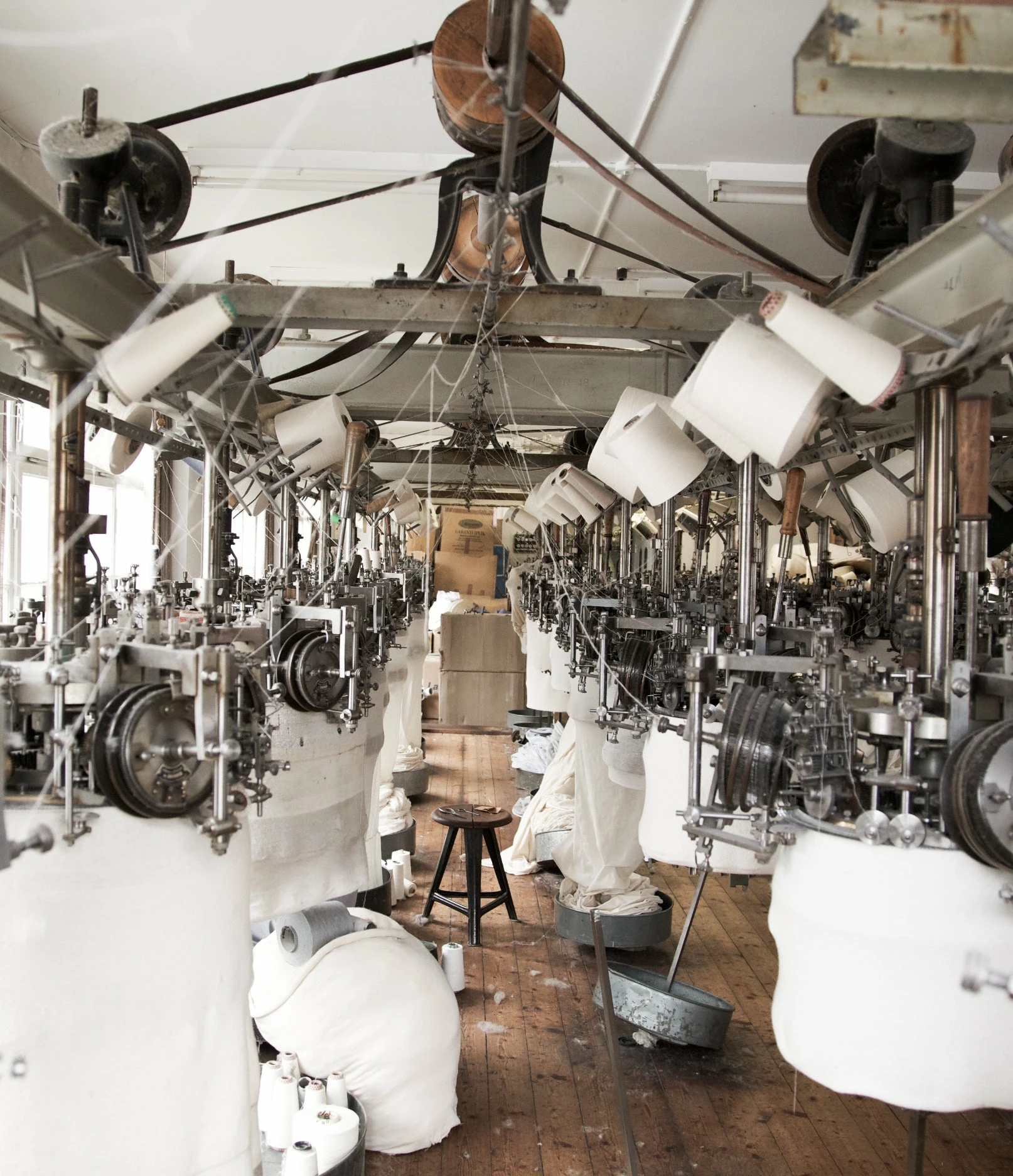 MERZ B SCHWANEN 215T RETRO SPORTS CREW NECK TEE - NATURE/ARMY - Image 5