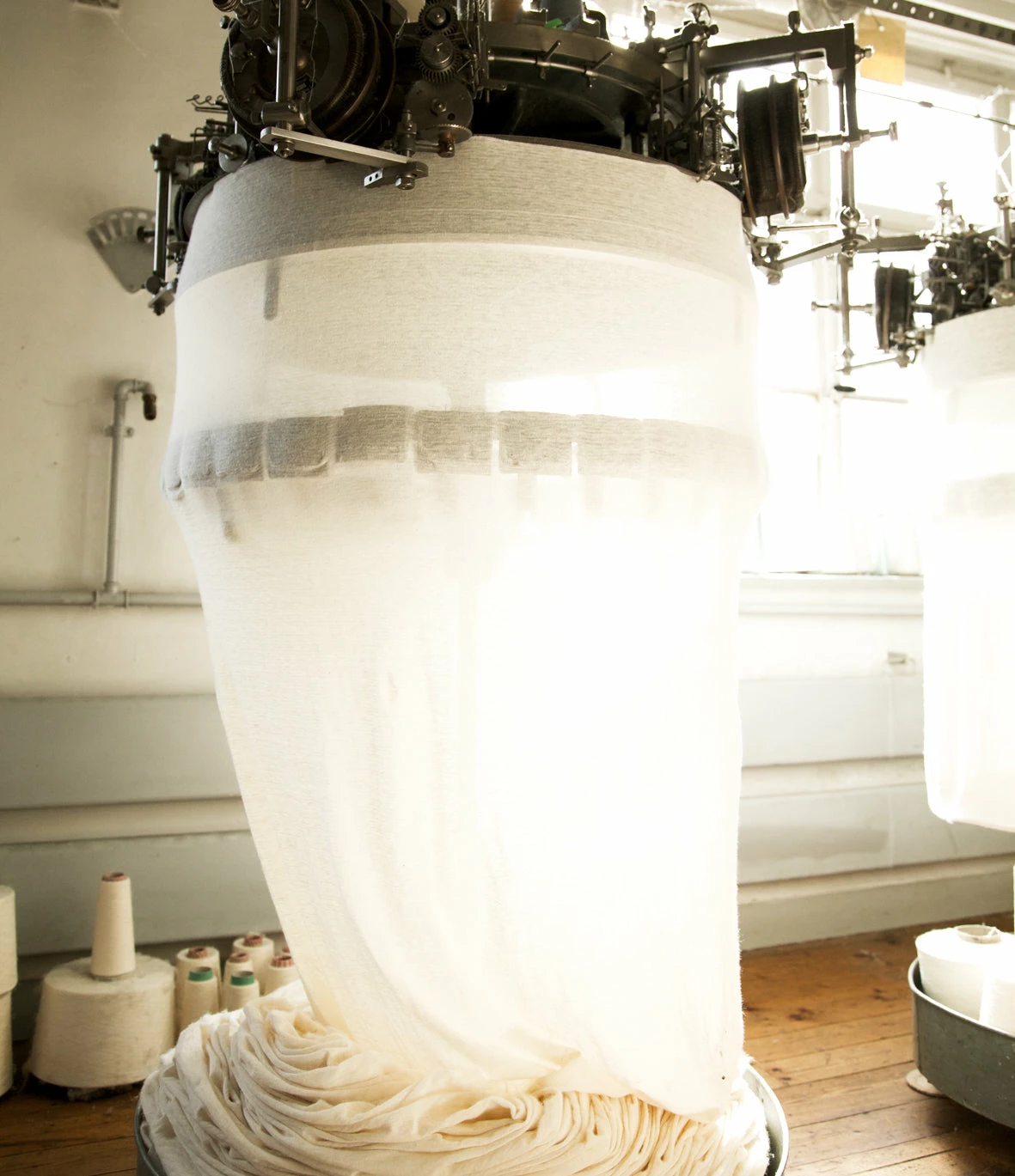 MERZ B SCHWANEN 215T RETRO SPORTS CREW NECK TEE - NATURE/ARMY - Image 6