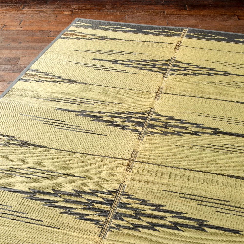 BASSHU IGUSA WOVEN RUG - GRAY - Image 4