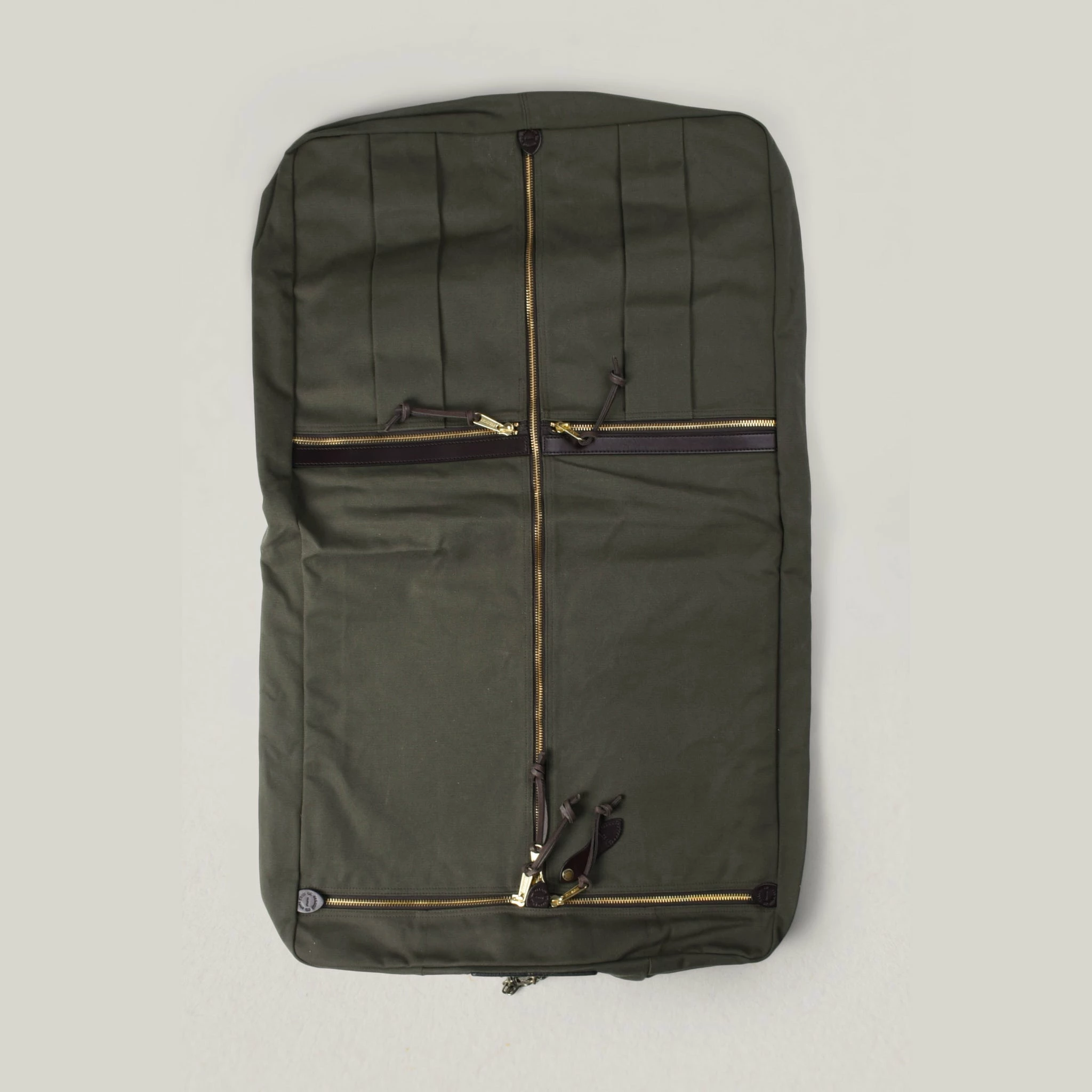 USED FILSON GARMENT CARRIER - OTTER GREEN - Image 2