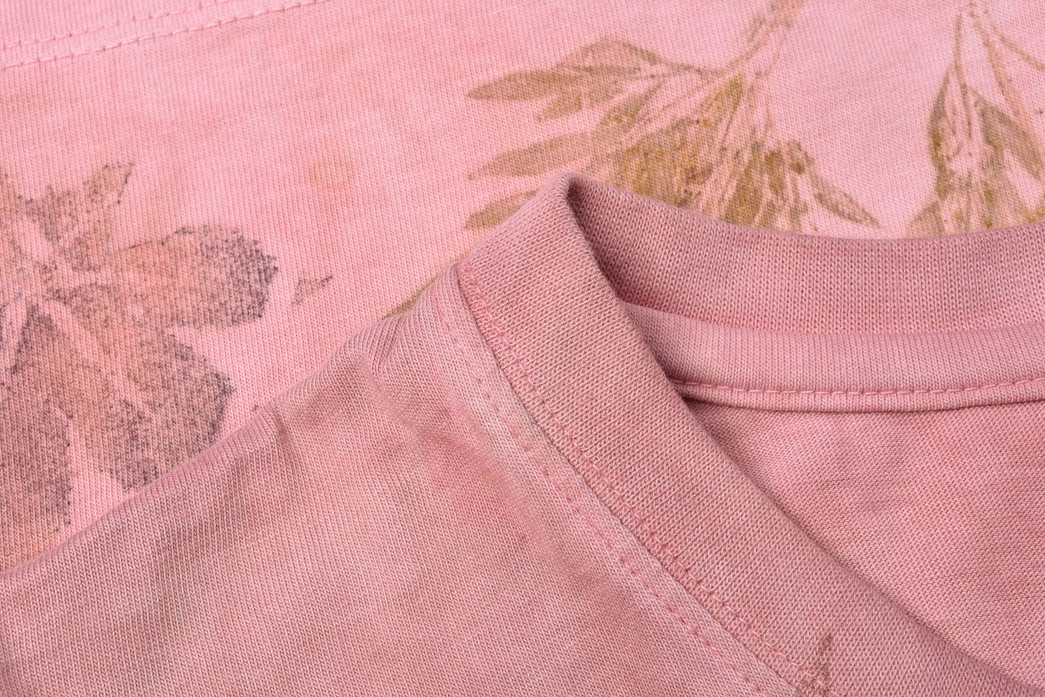 W'MENSWEAR HUNTING POCKET TEE - PINK - Image 4